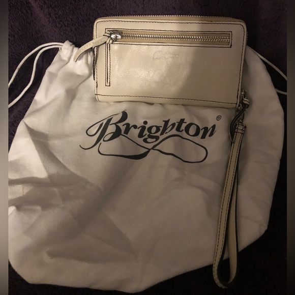 Brighton Leather Zip Around Wristlet Wallet - Picture 3 of 8